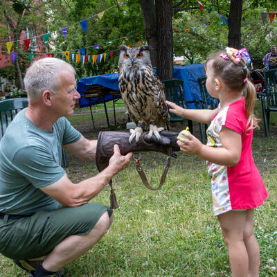 Dirk Alig mit Uhu Locke und Emilia (4)