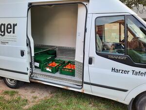 Tafelmitarbeiter haben die Lebensmittel ein bis zweimal w&ouml;chentlich aus dem Garten abgeholt