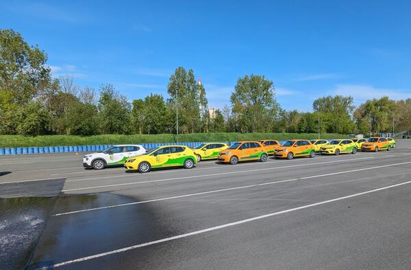 Fahrzeugkolonne 