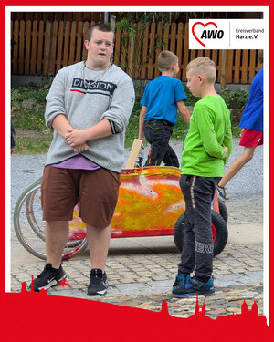 AWO Tagesgruppe f&uuml;r Jugendliche beim Seifenkistenrennen in Halberstadt