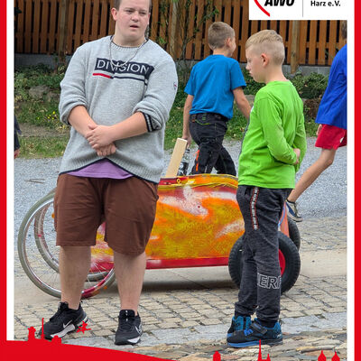 AWO Tagesgruppe für Jugendliche beim Seifenkistenrennen in Halberstadt