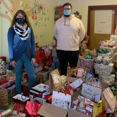 875 Geschenke für Tafeln