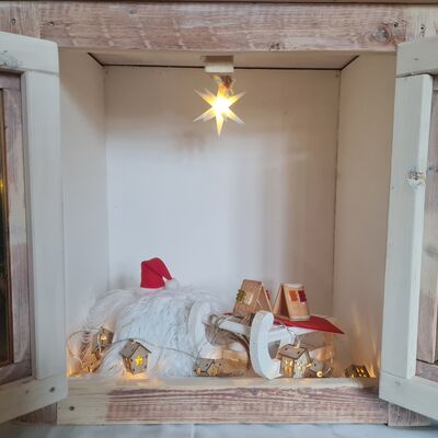 AWO Kinderhaus an der Ilse, Kita-Kinder beteiligen sich am lebendigen Adventskalender, geschmckter Adventsschrank Tag 3